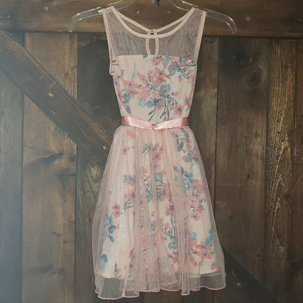 Sold-Beautiful Girl's dress